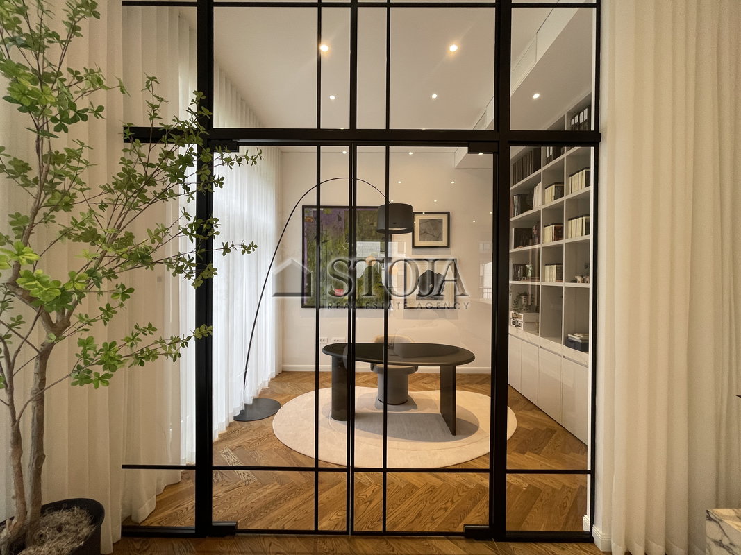 Location: Ljubljana mesto, Center, Center