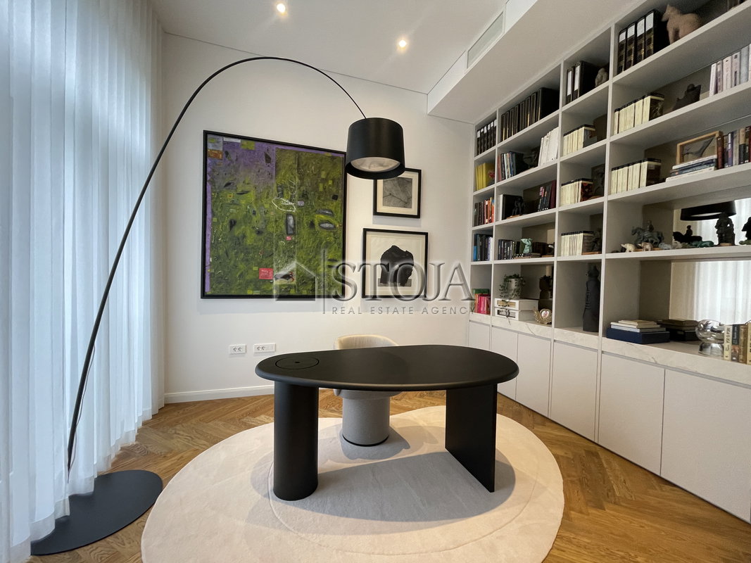 Location: Ljubljana mesto, Center, Center