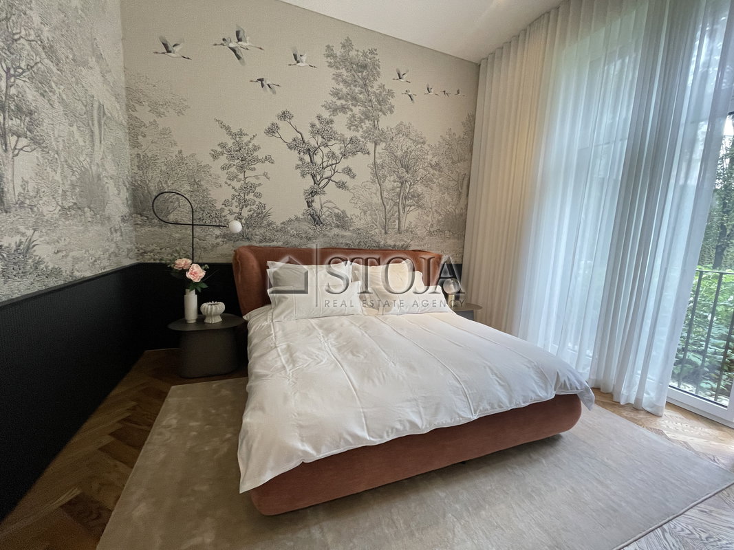 Location: Ljubljana mesto, Center, Center