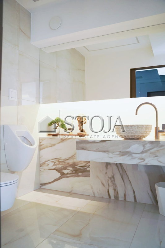 Lokacija: Ljubljana okolica, Trzin, Trzin