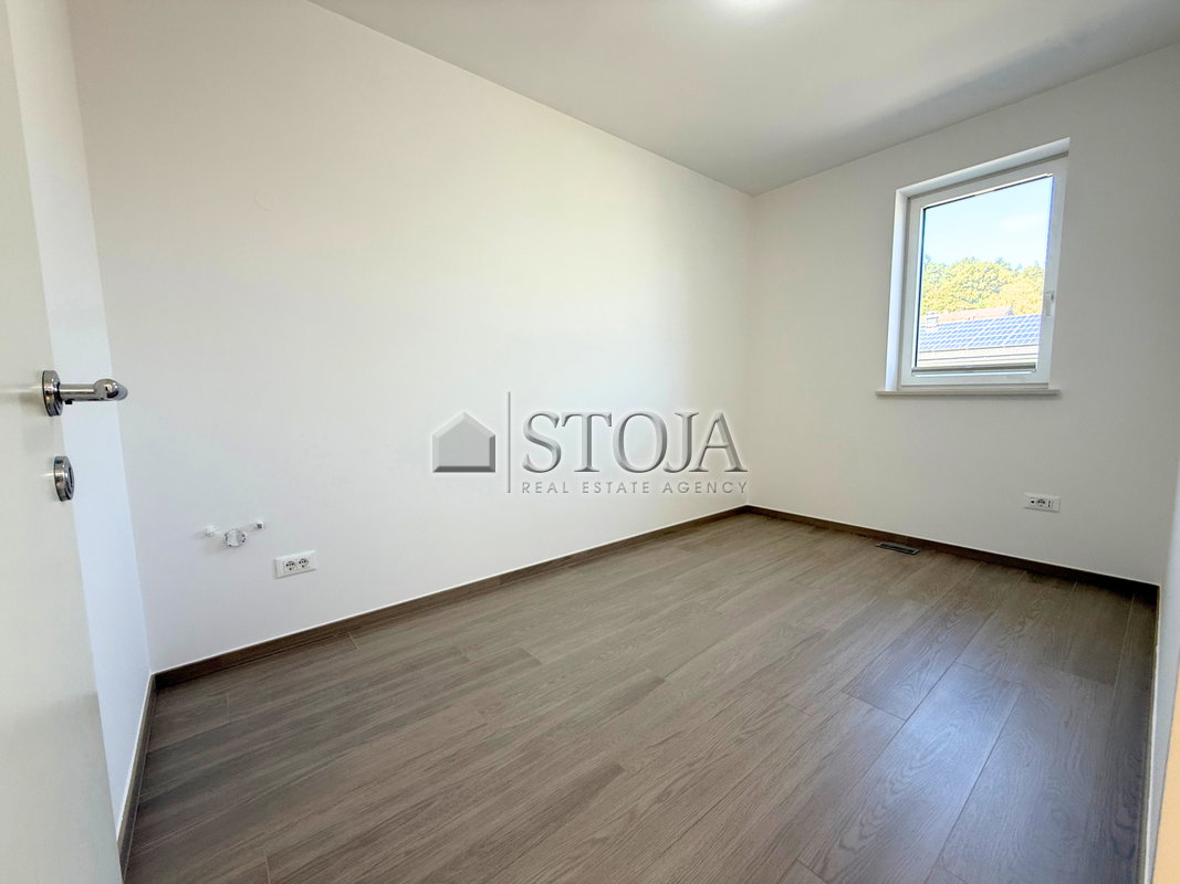Location: Ljubljana mesto, Šiška, Šentvid