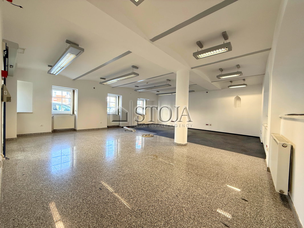 Lokacija: Gorenjska, Kranj, Kranj