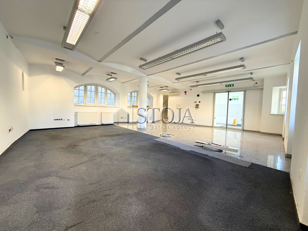 Lokacija: Gorenjska, Kranj, Kranj