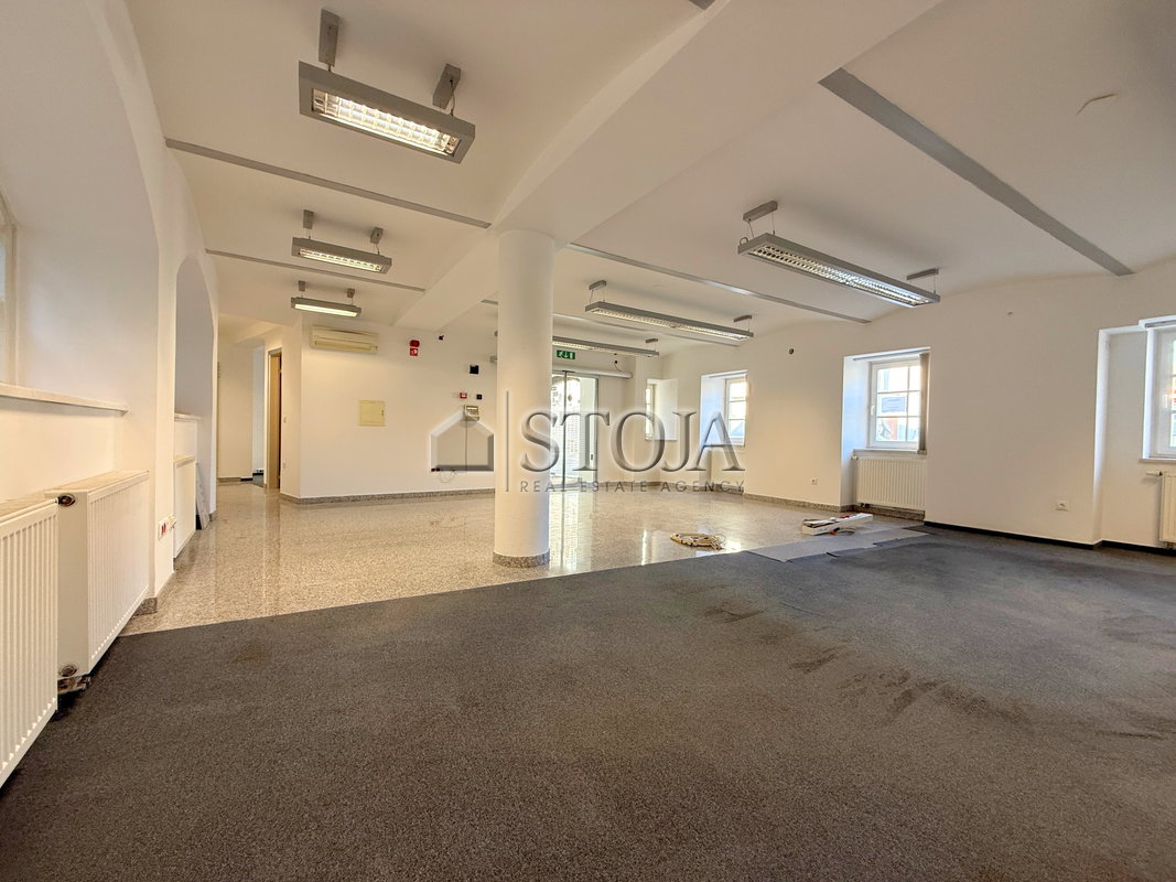 Lokacija: Gorenjska, Kranj, Kranj