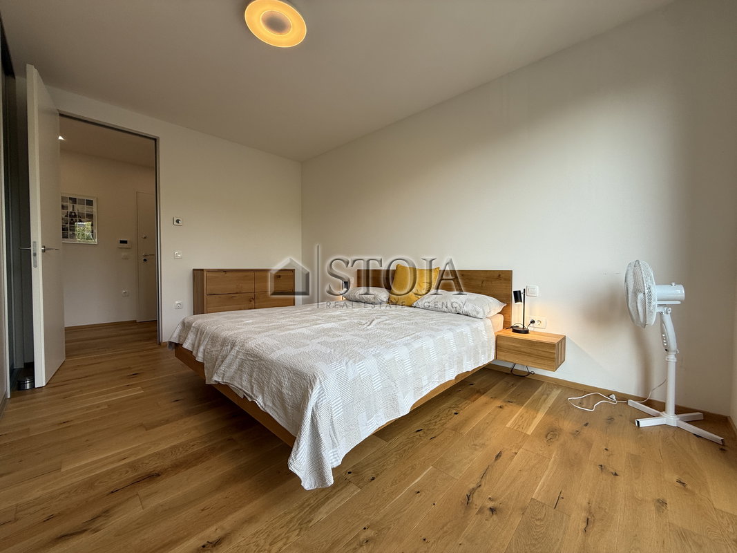 Lokacija: Ljubljana mesto, Šiška, Koseze