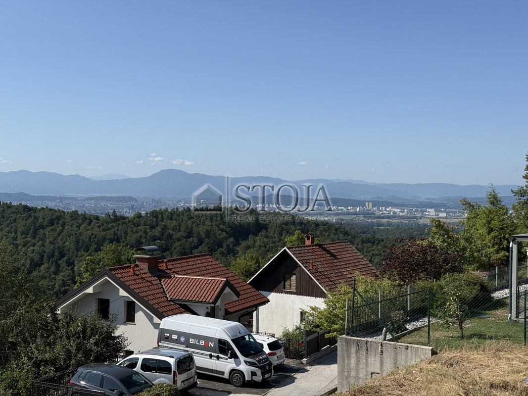 Location: Ljubljana okolica, Mengeš, Dobeno