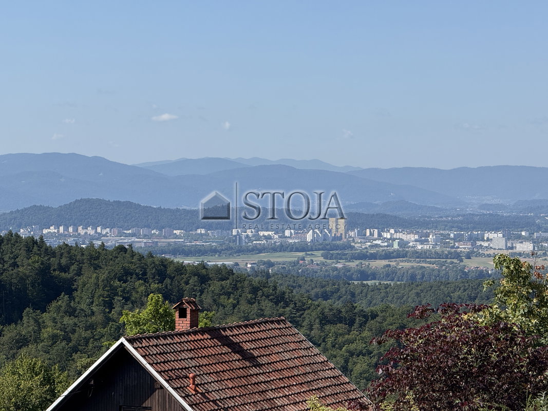 Location: Ljubljana okolica, Mengeš, Dobeno