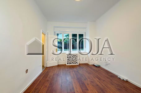 Lokacija: Ljubljana mesto, Center, Center