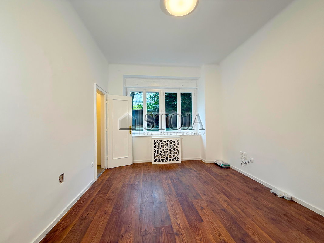 Location: Ljubljana mesto, Center, Center