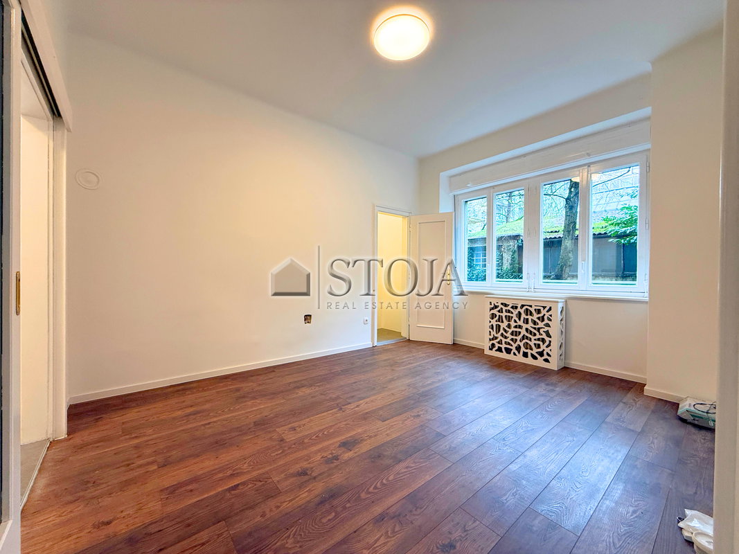 Location: Ljubljana mesto, Center, Center