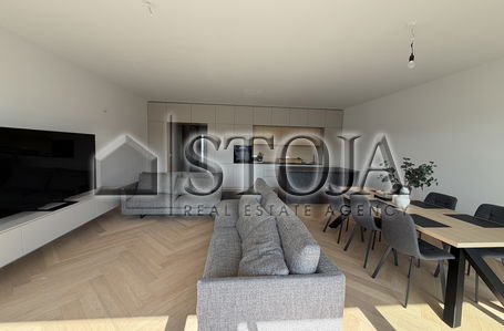 Location: Ljubljana mesto, Center, Center