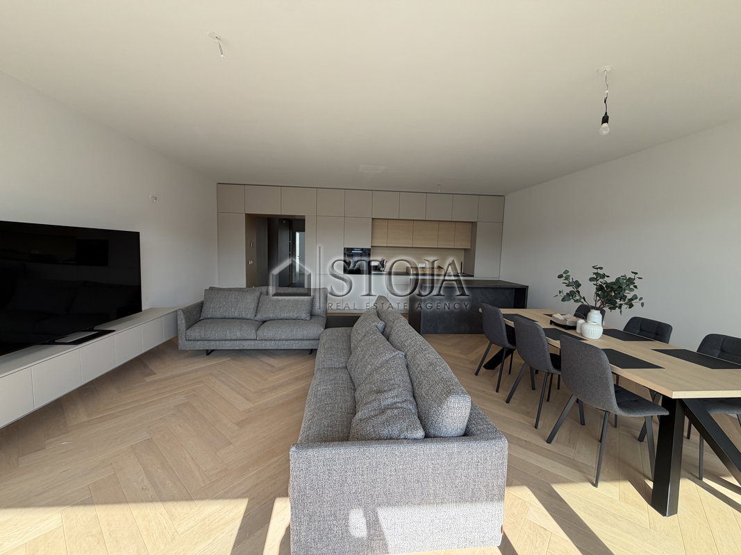 Location: Ljubljana mesto, Center, Center