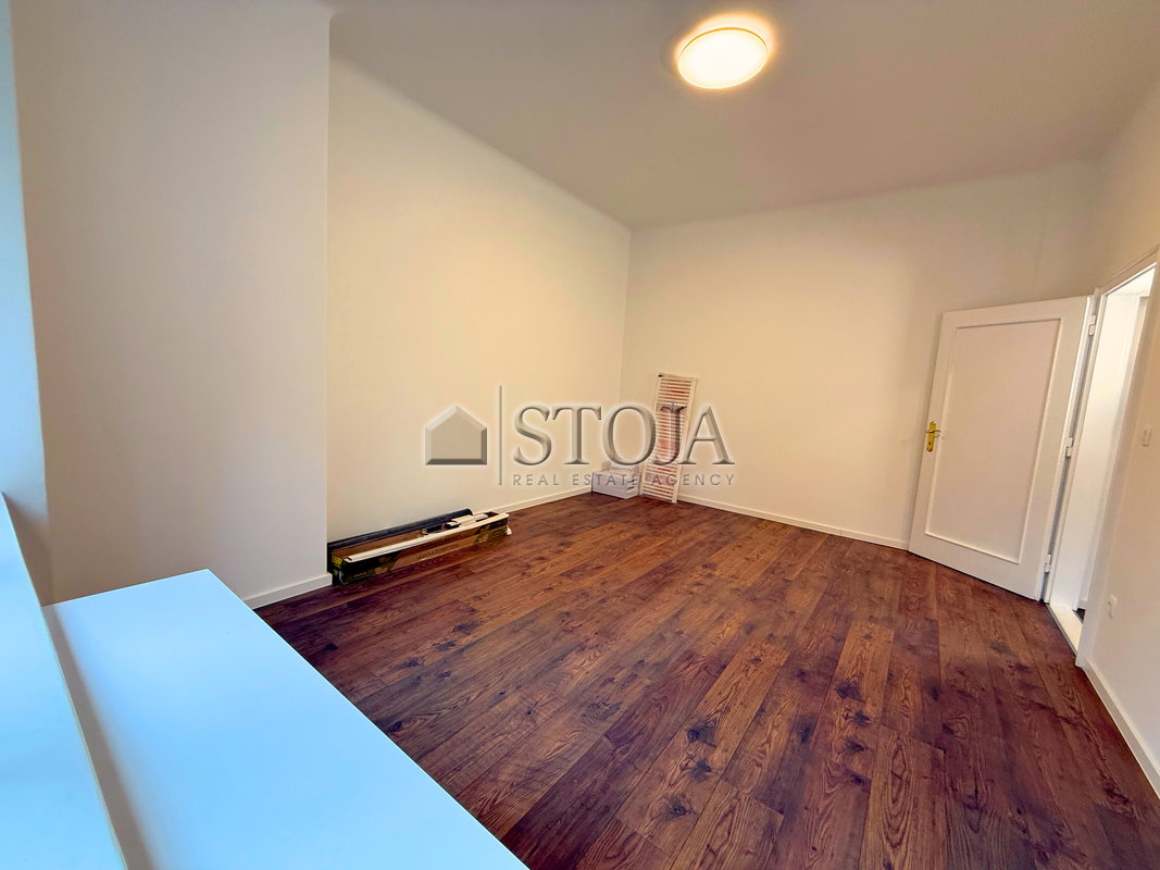 Location: Ljubljana mesto, Center, Center