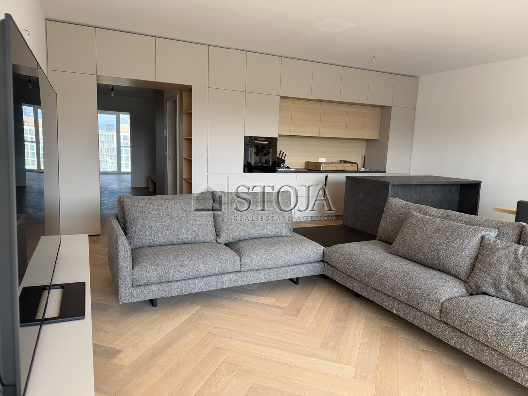 Location: Ljubljana mesto, Center, Center