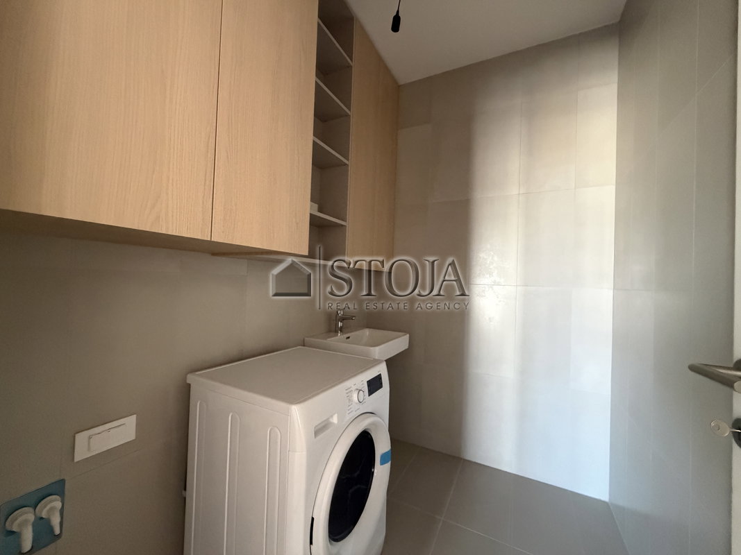 Location: Ljubljana mesto, Center, Center