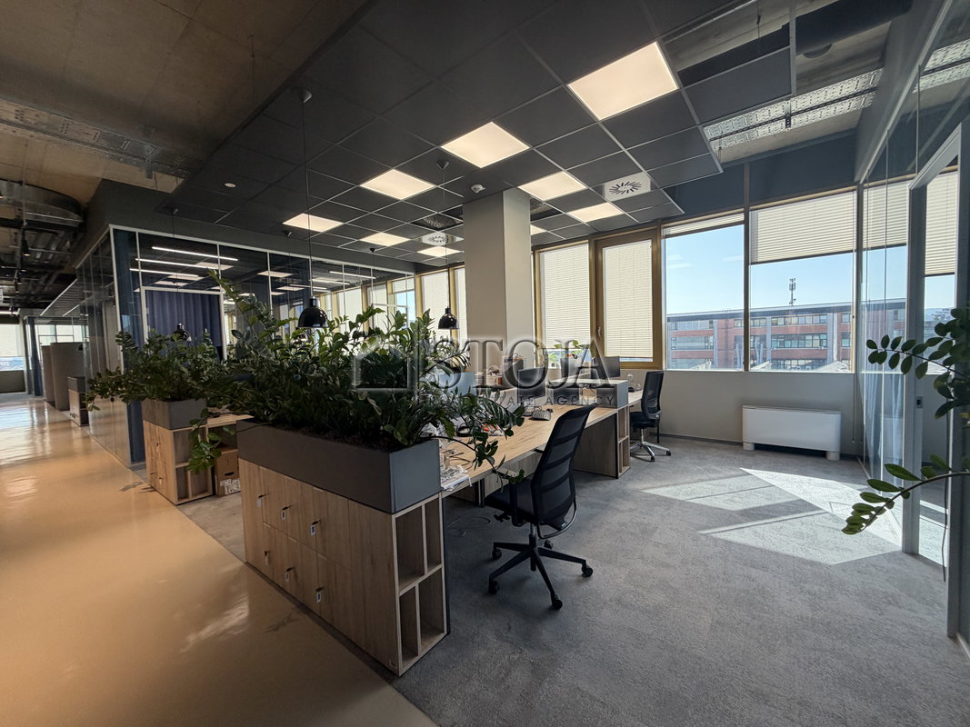 Location: Ljubljana mesto, Šiška, Stegne