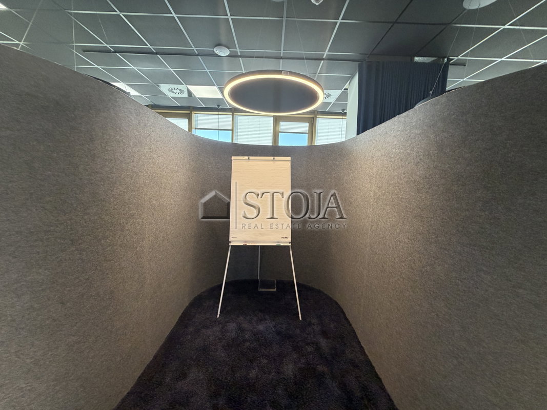 Location: Ljubljana mesto, Šiška, Stegne