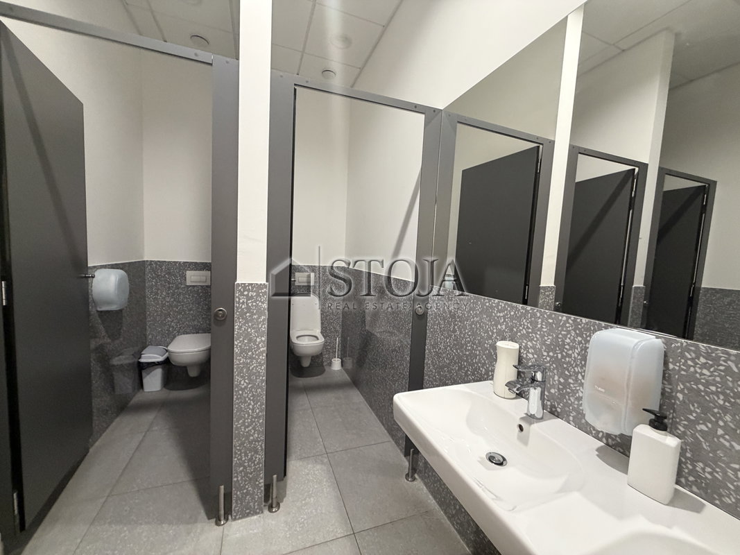 Location: Ljubljana mesto, Šiška, Stegne