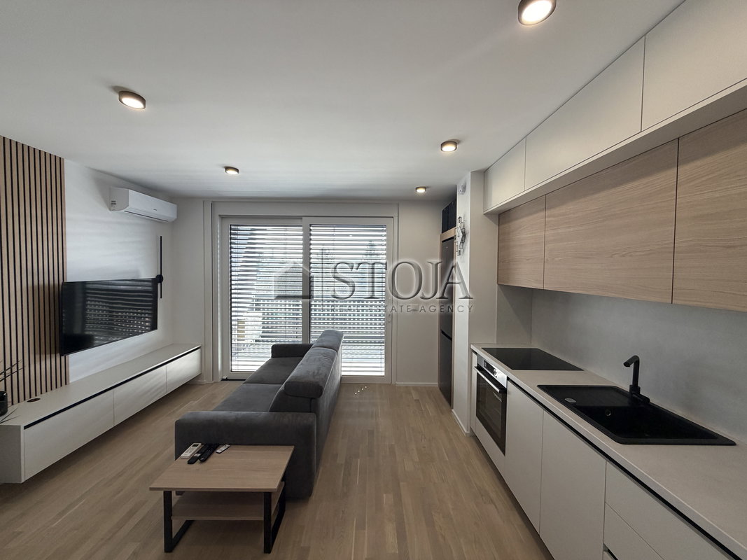 Location: Ljubljana mesto, Moste-Polje, Zelena jama