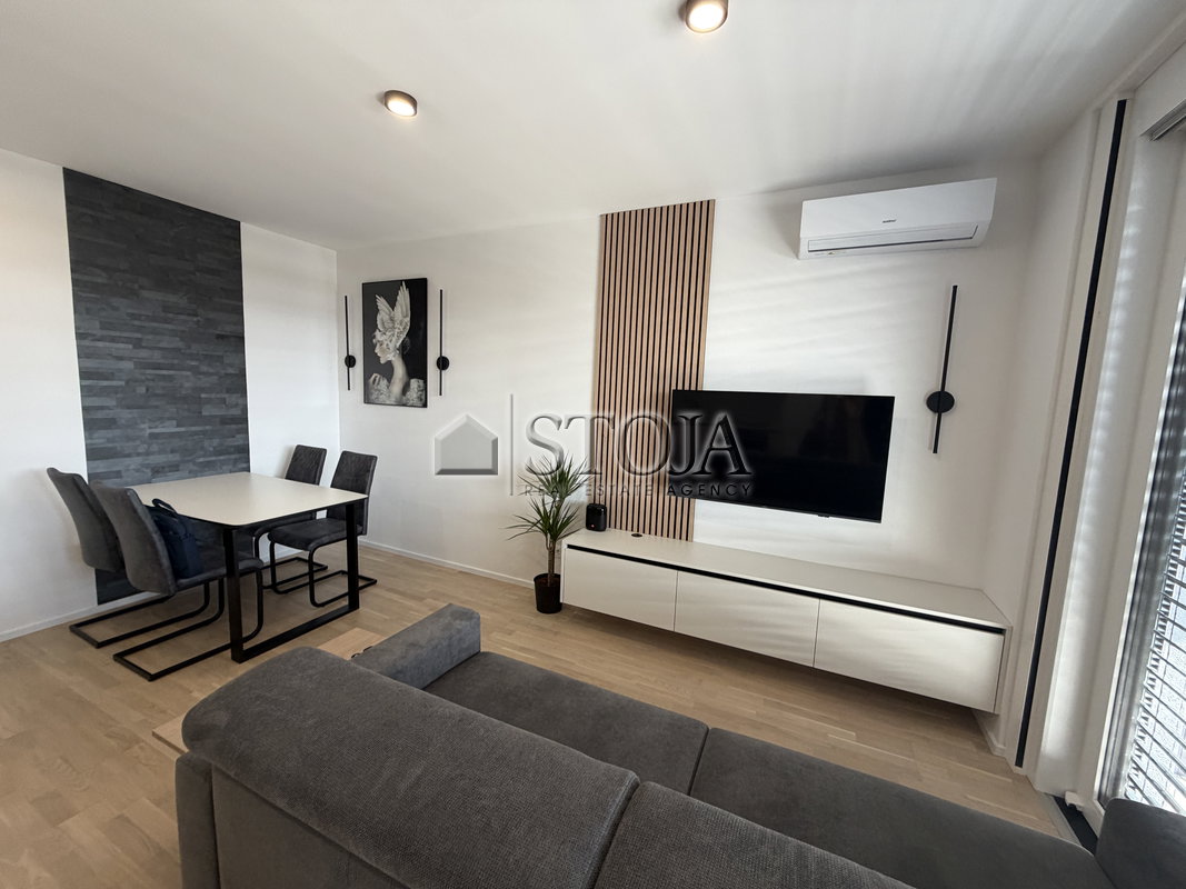 Location: Ljubljana mesto, Moste-Polje, Zelena jama