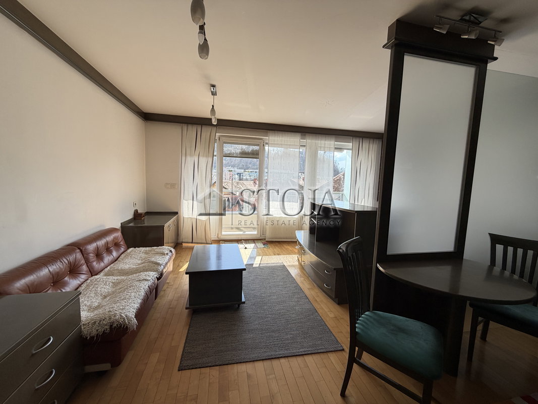 Location: Ljubljana mesto, Center, Center