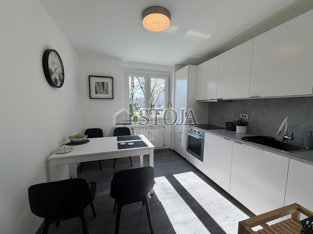 Lokacija: Ljubljana mesto, Bežigrad, Bežigrad