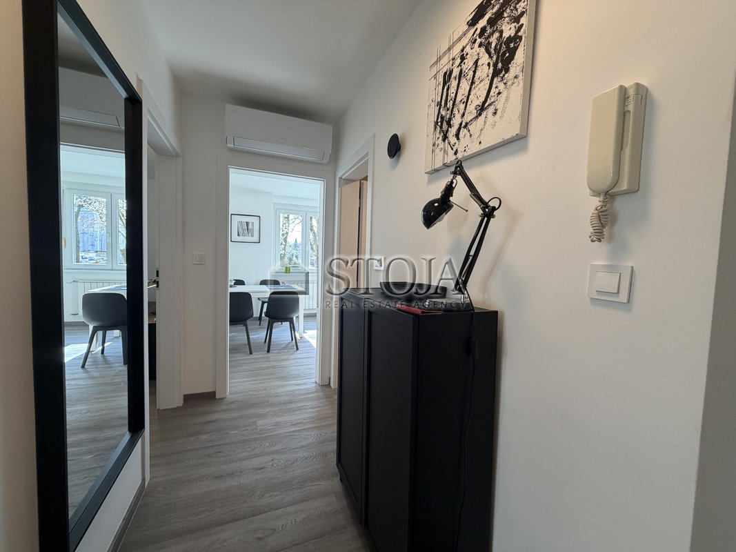 Lokacija: Ljubljana mesto, Bežigrad, Bežigrad