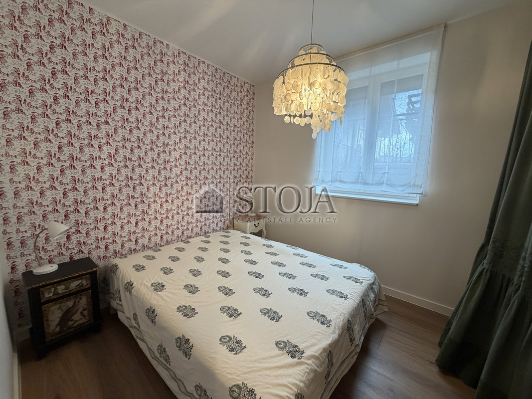 Lokacija: Ljubljana mesto, Šiška, Dravlje