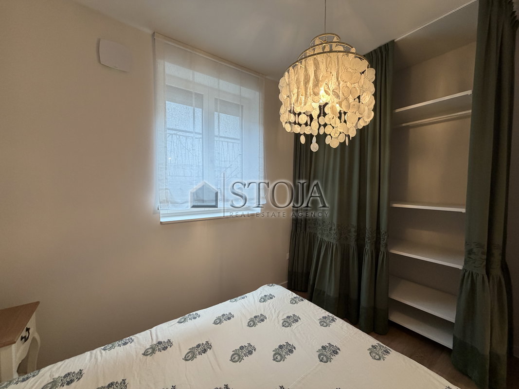 Lokacija: Ljubljana mesto, Šiška, Dravlje