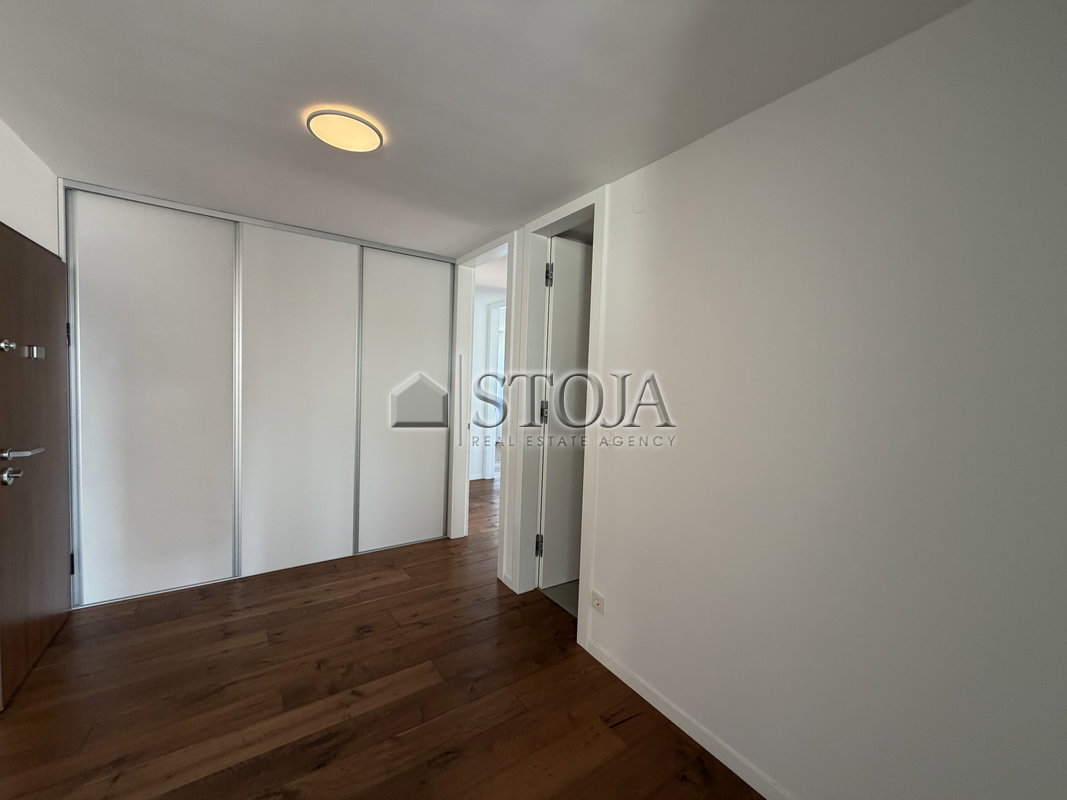 Location: Ljubljana mesto, Bežigrad, Bežigrad