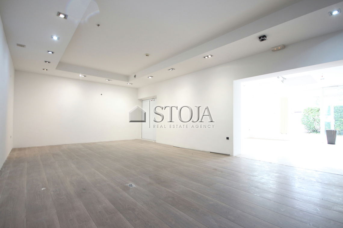 Lokacija: Ljubljana mesto, Šiška, Tacen