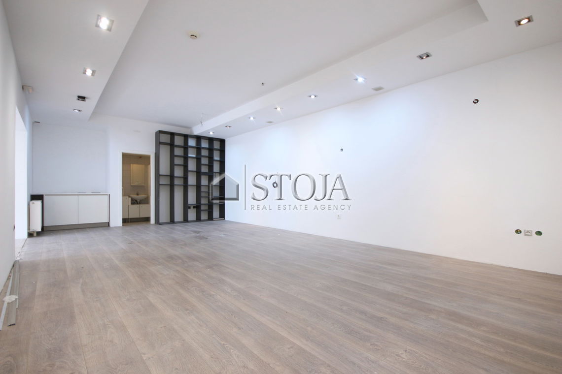 Lokacija: Ljubljana mesto, Šiška, Tacen