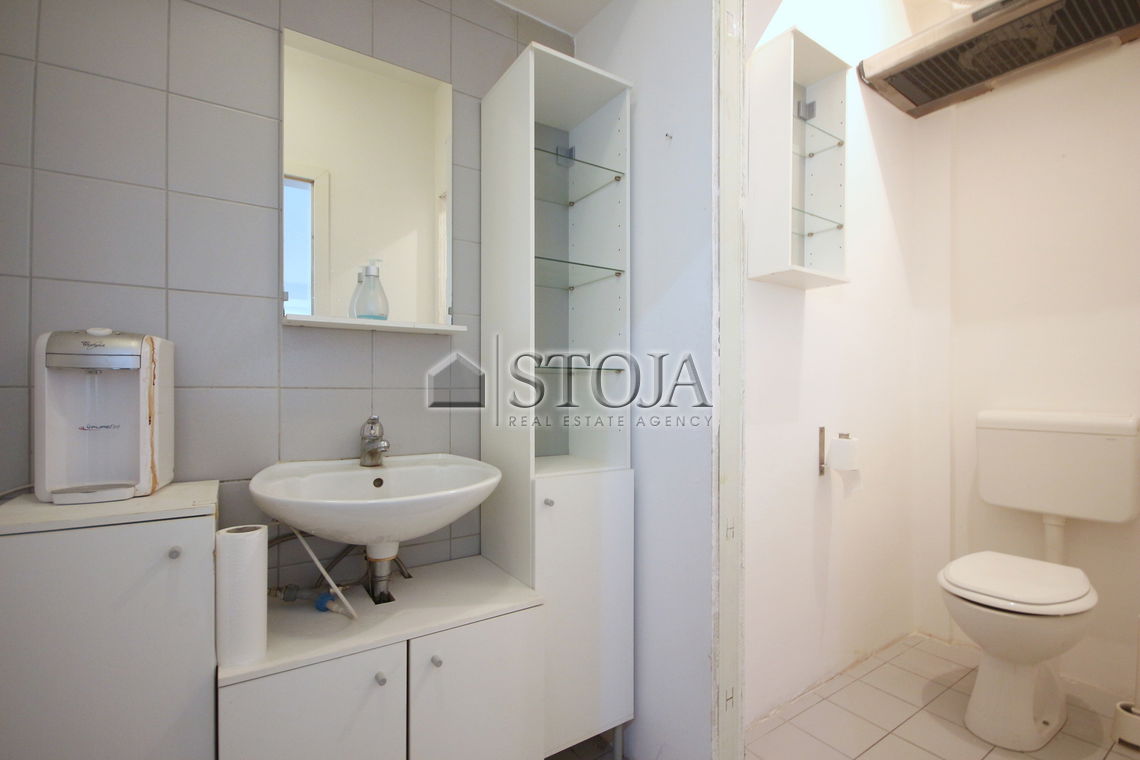 Lokacija: Ljubljana mesto, Šiška, Tacen