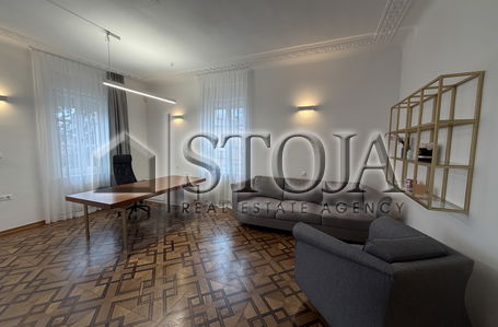 Lokacija: Ljubljana mesto, Center, Center