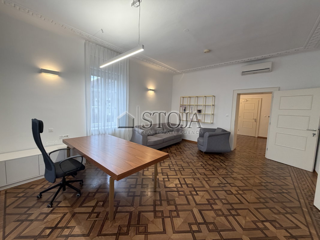 Lokacija: Ljubljana mesto, Center, Center