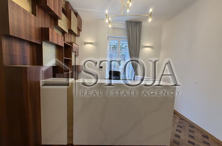 Location: Ljubljana mesto, Center, Center