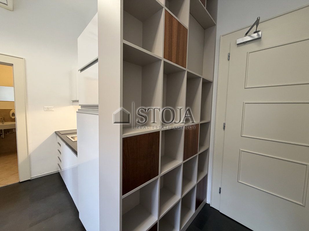 Lokacija: Ljubljana mesto, Center, Center