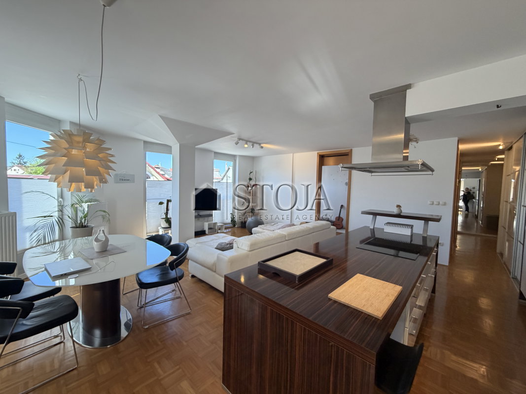 Location: Ljubljana mesto, Šiška, Sp. Šiška