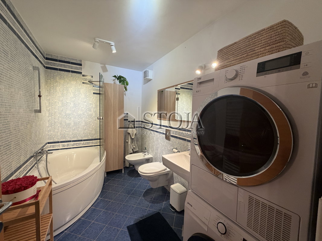 Location: Ljubljana mesto, Šiška, Sp. Šiška