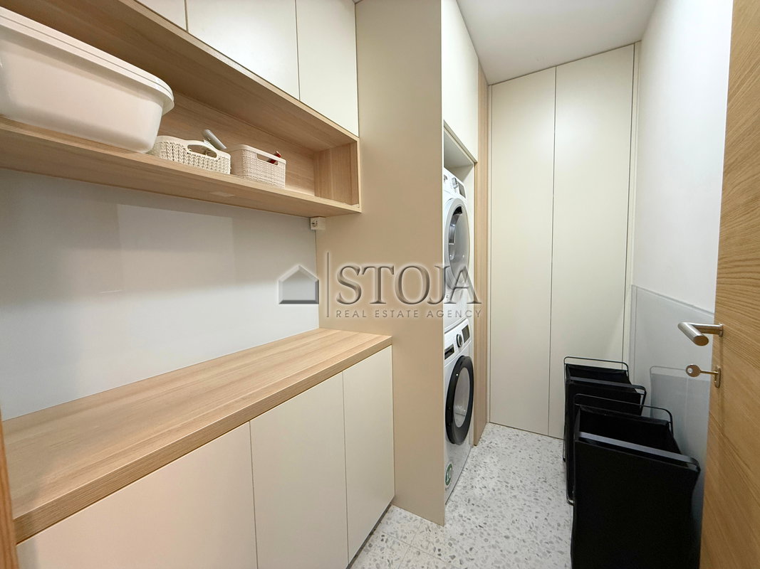 Location: Ljubljana mesto, Šiška, Sp. Šiška