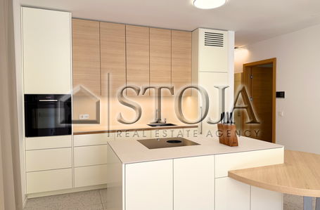 Lokacija: Ljubljana mesto, Šiška, Sp. Šiška