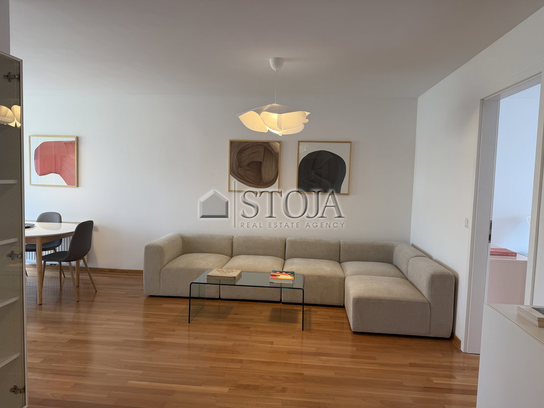 Location: Ljubljana mesto, Center, Center