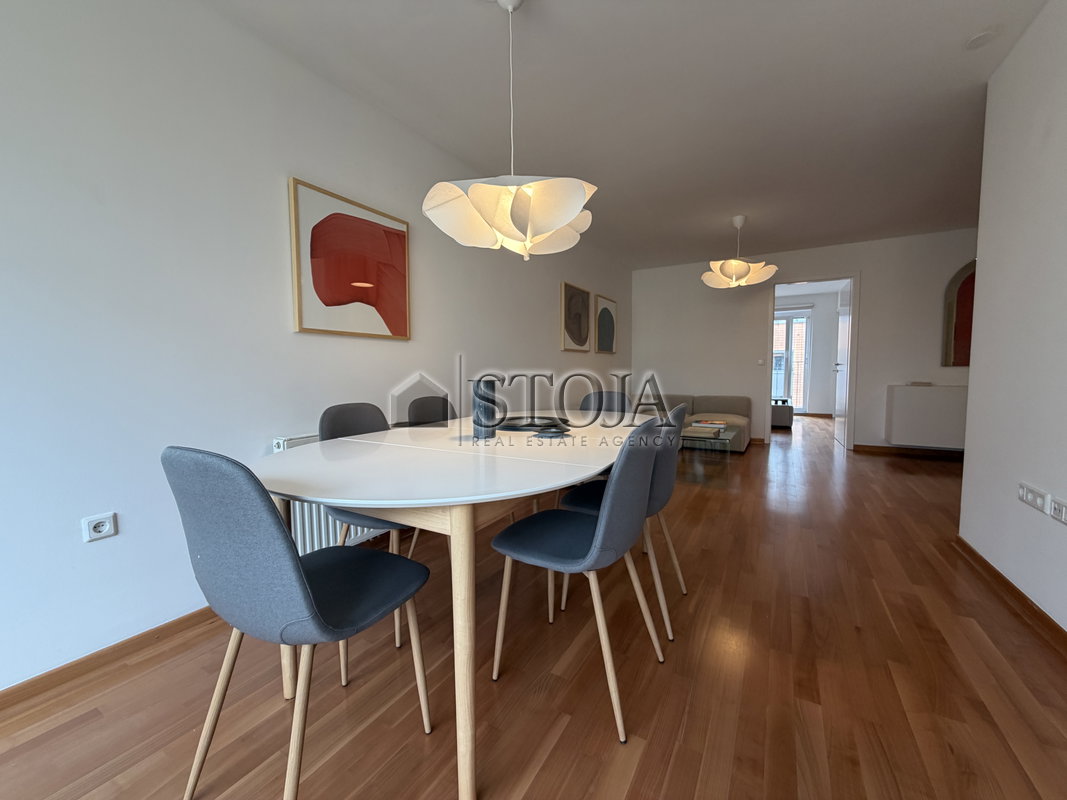 Location: Ljubljana mesto, Center, Center