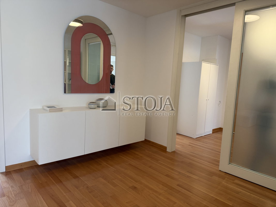 Location: Ljubljana mesto, Center, Center