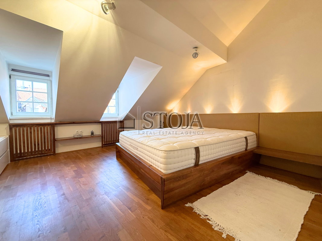 Location: Ljubljana mesto, Center, Center