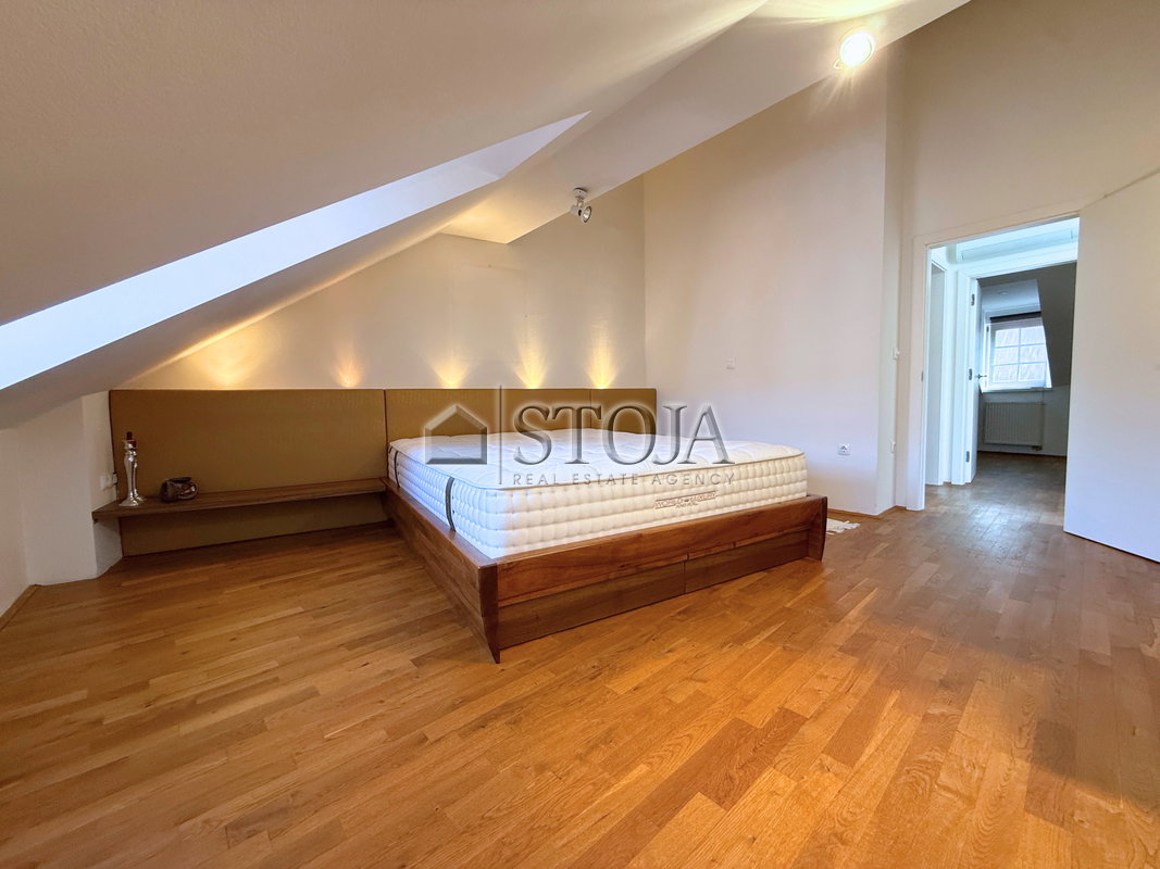 Location: Ljubljana mesto, Center, Center