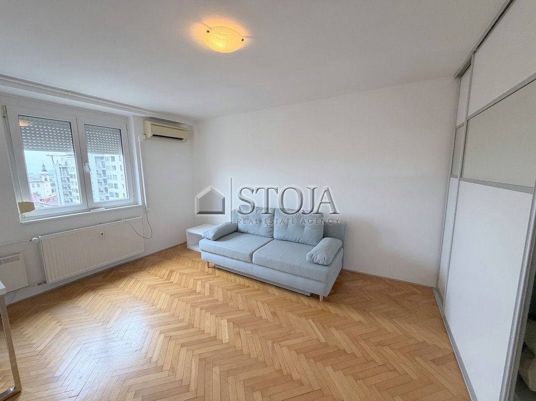 Location: Ljubljana mesto, Center, Center