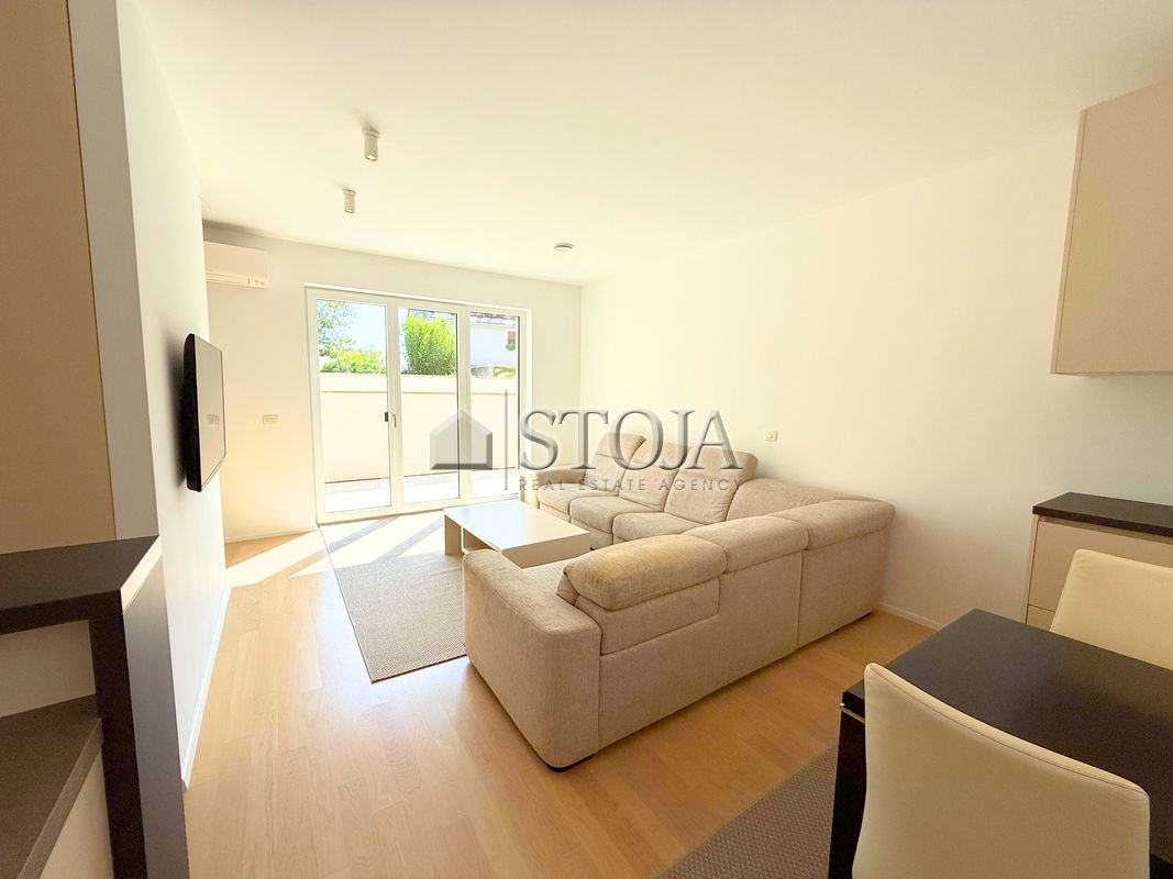 Lokacija: Ljubljana mesto, Center, Poljane