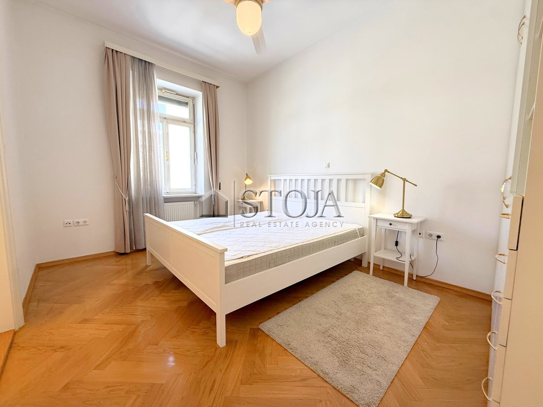 Lokacija: Ljubljana mesto, Center, Center