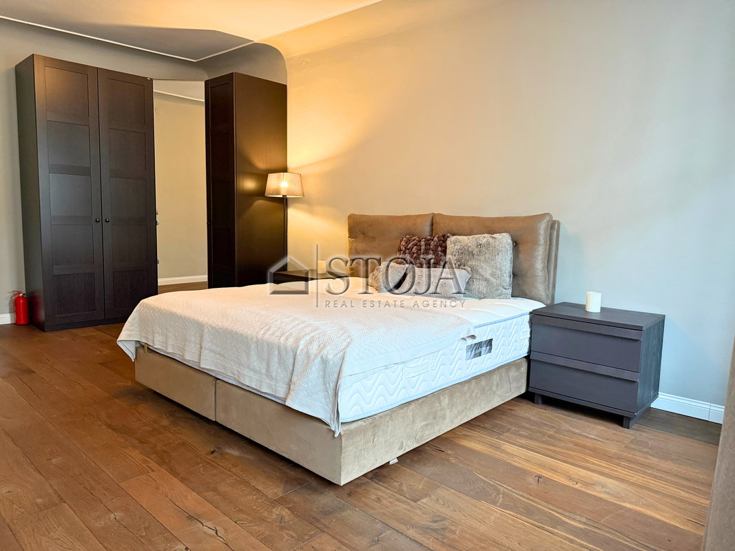 Location: Ljubljana mesto, Center, Center